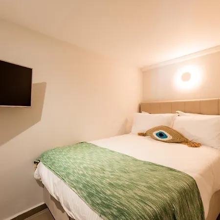 Apartahotel Guru Mykonos Town