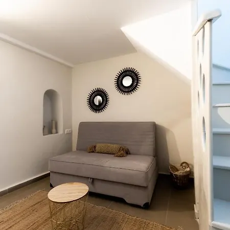 Guru Aparthotel 4*
